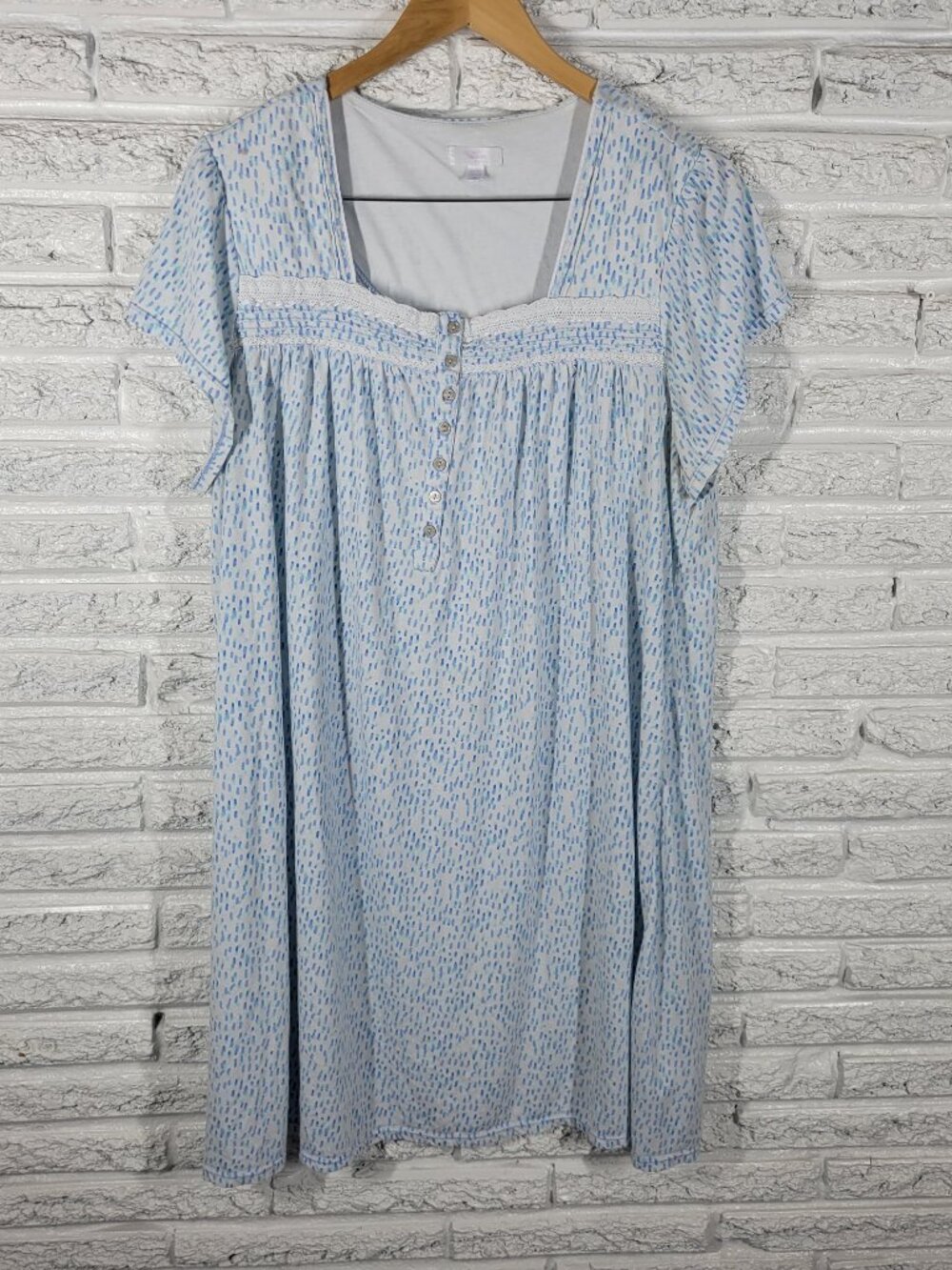 Secret Treasures Womens Nightgown 2X Plus Blue Raindrop Short Sleeve A9XE